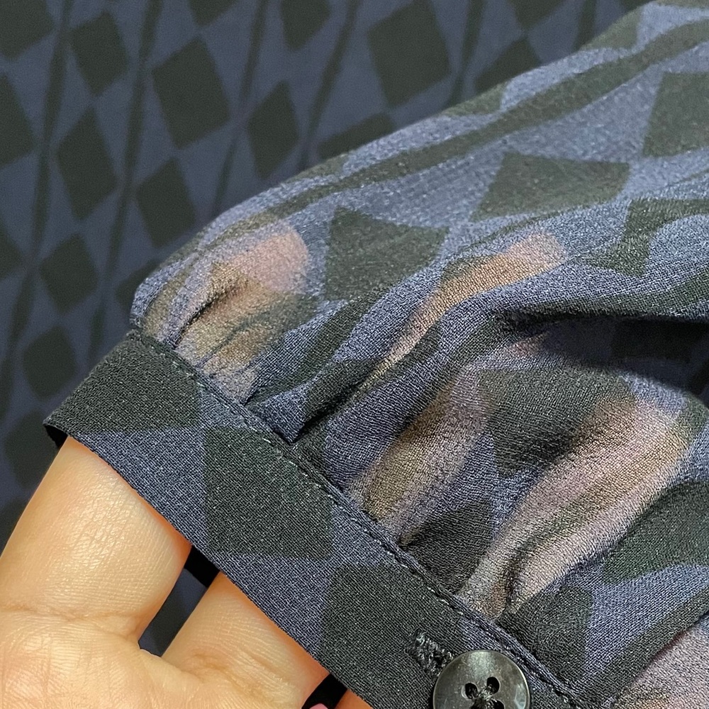 Cabi 3102 black purple Chiffon Long Sleeve dress - Picture 5 of 14